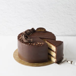 Chocolate Victoria Sponge [5 Inch]