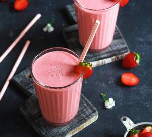 Strawberry Lassi