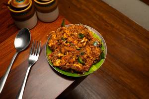 Pitchu Pota Kozhi (chicken) Varuval