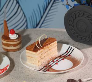 Biscoff Pastry Slice