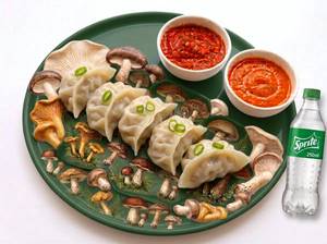 Combo Steamed Mushroom Momos 5-Pieces & Sprite 250Ml