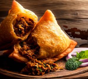 Veg Keema Samosa