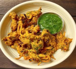 Veg Pakora (8 Pcs)