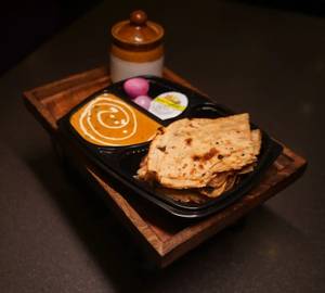 Tiffin-Matar Paneer+2 Laccha Paratha