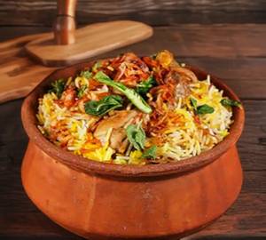 Makkhans Special Mix Biryani (with Raita)