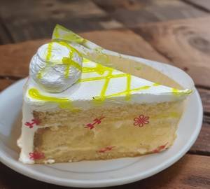 Pineapple pastry