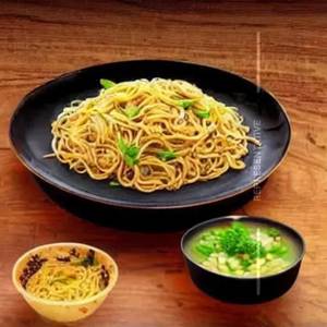 Makkhans Special Mix Noodles