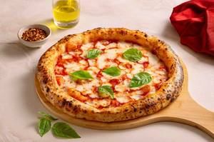 Pomodoro Royale | Classic Margherita Pizza