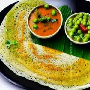 Cheese green peas dosa