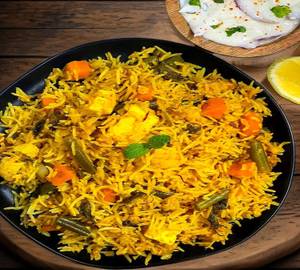 Chaap Tikka Biryani (with Raita)
