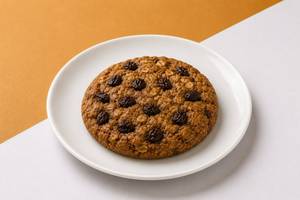 Noir Oat Raisin Cookie