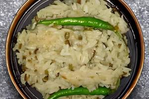 Urad Dal Khichdi [Full]