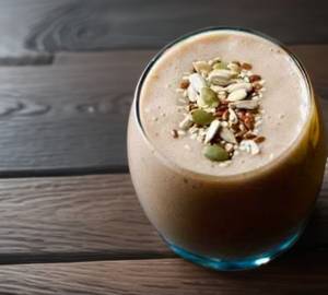 Banana shake with diet fruit