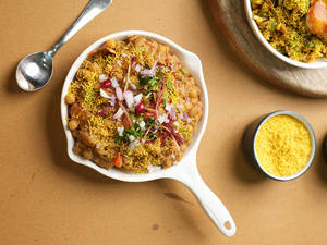 Pani Poori Kuchumber Chaat