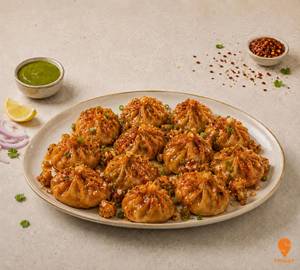 Paneer Cheese Chilli Garlic Momos [6 Pieces]