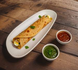 Egg Chicken Korma Roll