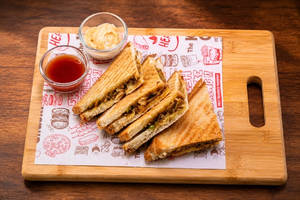 Smoky Chicken Cheese Grill Sandwich