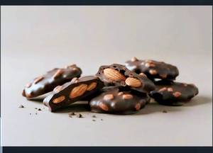 Almonds Coated Rocks In Dark Chocolate [500 G] 50% nuts