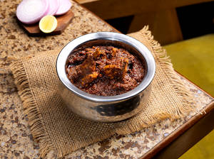 Gavran Chicken Sukka