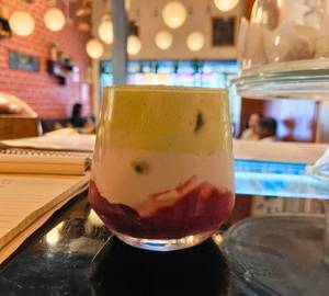 Strawberry Coconut Cloud Matcha 