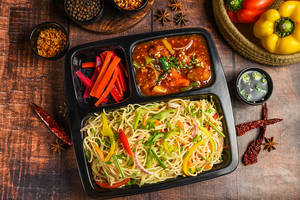 Indo Chili Chicken + Hakka Noodles