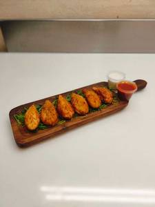 Veg Steamed Momos [6 Pieces]