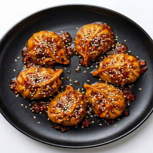 Classic Chicken Momos Dunked (6 Pcs)