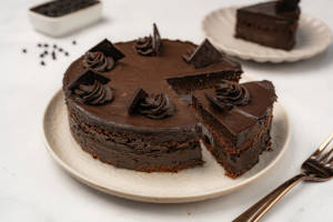 Dutch Truffle Chocolate Cake 
