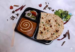Dal Makhani With 2 Tandoori Roti