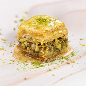 Pista Square Baklava