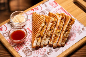 Chicken Cheese Grill Sandwich