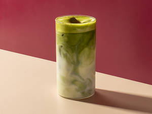 Iced Matcha Latte (with Oat Milk)