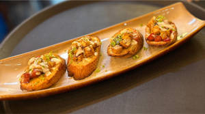 Barbeque Paneer Bruschetta