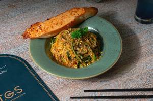 Courgetti & Pistachio Spaghetti