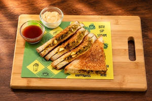 Smoky Veg Cheese Grill Sandwich