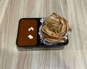 Dal Makhani With 2 Laccha Paratha