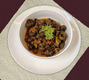 Snail curry