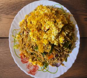 Desi Style Egg Chowmein