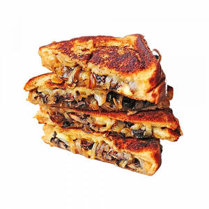 Mushroom Biryani Gravy Sandwich