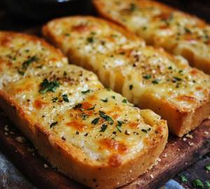 Cheese garlic bread