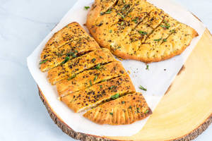 Cheese garlic bread