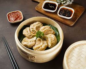 Paneer Szechuan Momos