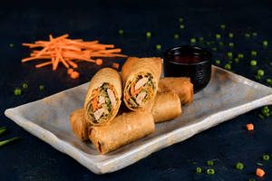 Mussoorie Mall Road Chinese Rolls Chicken