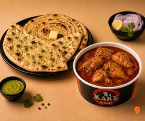 Chicken Curry [Half] + 2 Garlic Naan + 2 Laccha Paratha