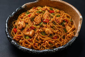 Chili Garlic Noodles Chicken