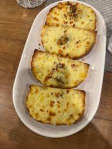 Gorillas Sp. Garlic Bread