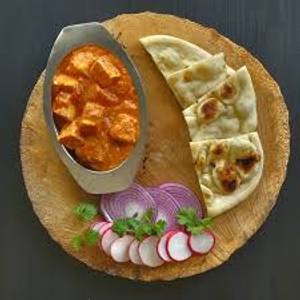 Thali 20 (Shahi Paneer+2 Butter Naan+Salad+Chutney)