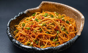 Chili Garlic Noodles Veg