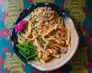 Hawker's Noodles (pad Thai) Chicken