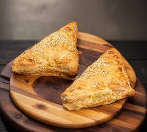 Veg curry puff
